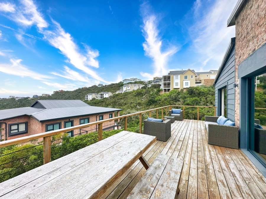 5 Bedroom Property for Sale in Cola Beach Western Cape